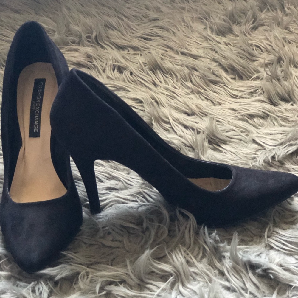 Black suede Pumps